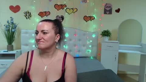 Diana online show from 03-12-25, 01:08