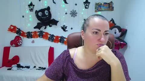 Snapshot of dianamgg chatting on 11-02-25, 06:21 Diana online show from 11-02-25, 06:21