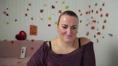 Snapshot of dianamgg chatting on 11-16-25, 06:46 Diana online show from 11-16-25, 06:46