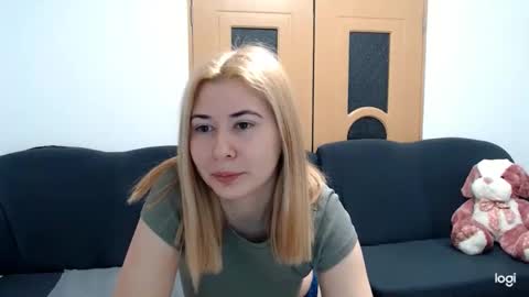 dianasmiey7 online show from 02-03-25, 08:46