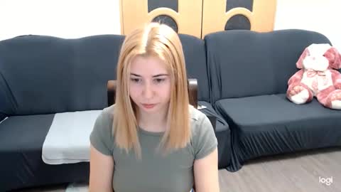 dianasmiey7 online show from 02-04-25, 09:28