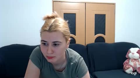 dianasmiey7 online show from 02-09-25, 09:17