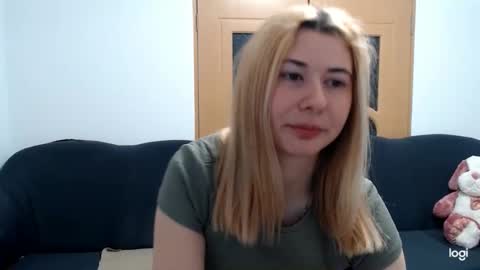 dianasmiey7 online show from 03-08-25, 08:22