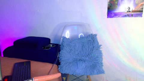 DIANE online show from 01-10-25, 01:41