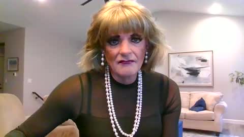 Snapshot of dianeheels chatting on 01-08-25, 02:35 dianeheels online show from 01-08-25, 02:35