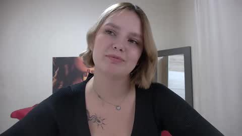 Snapshot of dianemills chatting on 01-26-25, 08:34 Diane Mills online show from 01-26-25, 08:34