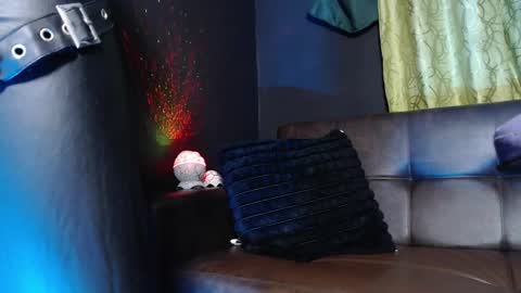 DICAPRIO online show from 05-11-26, 09:15