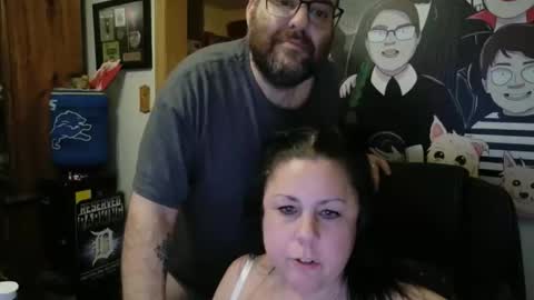 Snapshot of diche1134 chatting on 02-15-26, 06:54 Running Bear online show from 02-15-26, 06:54