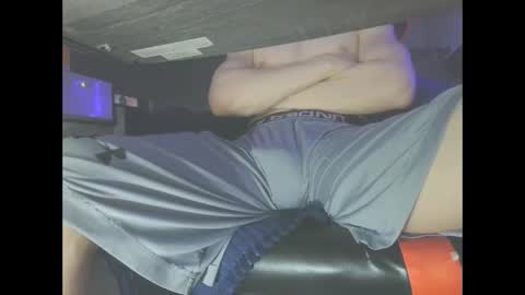 Snapshot of dick_and_muscle chatting on 03-11-25, 05:27 Dick And Muscle online show from 03-11-25, 05:27