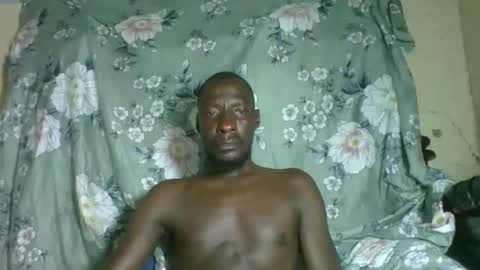 Snapshot of dick_giantcouples chatting on 05-17-26, 01:51 dick_giantcouples online show from 05-17-26, 01:51