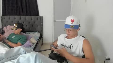 Snapshot of dick_master17 chatting on 11-09-25, 03:49 dick online show from 11-09-25, 03:49