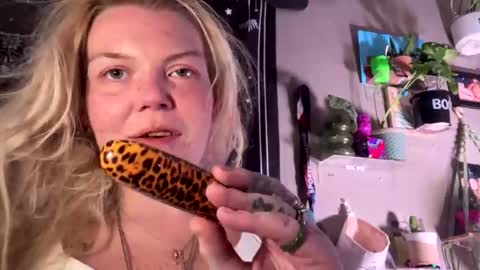 Beau online show from 11-08-25, 11:10