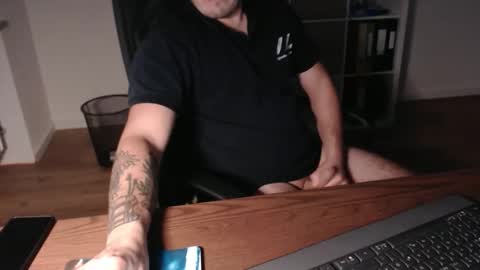 dickeeier96 online show from 11-14-25, 04:17