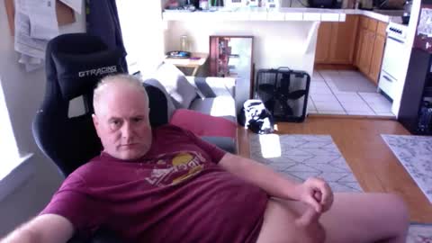 Snapshot of dickflasher5 chatting on 05-23-26, 04:11 Richard Fleischer online show from 05-23-26, 04:11