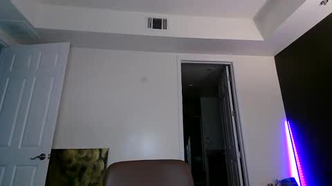 Snapshot of dickmonsta69 chatting on 04-02-26, 06:55 mistressjazmin online show from 04-02-26, 06:55