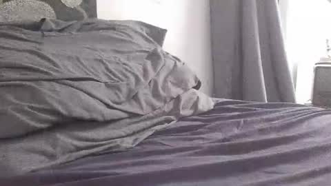 Snapshot of dickseenormous chatting on 05-23-26, 01:15 dick online show from 05-23-26, 01:15