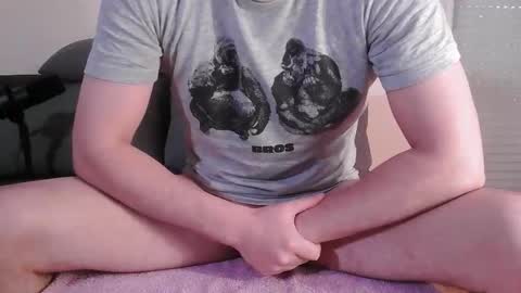 Snapshot of dickstaza chatting on 10-03-25, 12:02 dickstaza online show from 10-03-25, 12:02