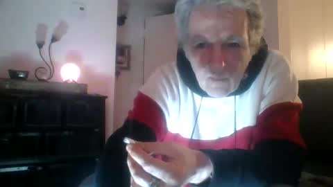 Dickwinner0000 online show from 01-01-25, 03:23