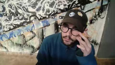 Snapshot of didismurf02 chatting on 01-15-26, 02:27 didismurf02 online show from 01-15-26, 02:27