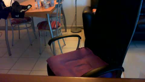 didonc from france..... online show from 06-27-26, 05:07
