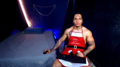 Snapshot of diego__cruz chatting on 12-22-24, 12:05 Diego online show from 12-22-24, 12:05