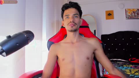 Diego lat online show from 12-12-24, 07:04