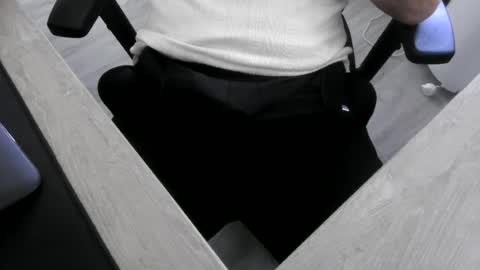Snapshot of diegogadi chatting on 06-22-26, 03:31 diegogadi online show from 06-22-26, 03:31