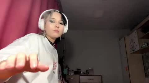 Lilit online show from 05-20-26, 03:07