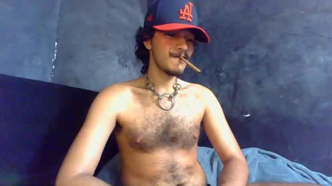 diemond_latinx98 online show from 05-05-26, 03:09
