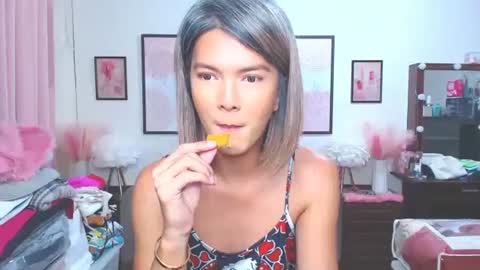 Dennesse online show from 03-25-26, 09:59