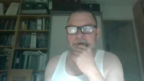 Snapshot of dierenfeld chatting on 03-31-26, 09:15 dierenfeld online show from 03-31-26, 09:15