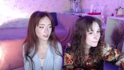 Hi im Alice 3 Im usualy online 03-10 or 17-21 UTC0 online show from 12-23-25, 05:27