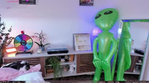 Estef  Ger     online show from 04-22-26, 07:48
