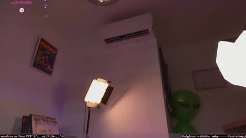 Estef  Ger     online show from 05-18-26, 06:47