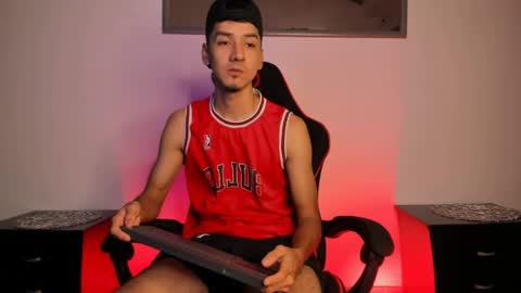 DILAN online show from 05-14-26, 02:13