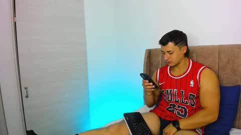 Dilan Coy online show from 12-18-25, 10:05