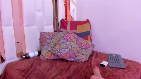 dilan_scootk_ online show from 04-30-26, 08:57