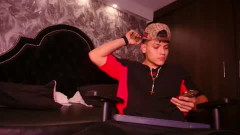 dilanmiller_ online show from 06-11-26, 07:23