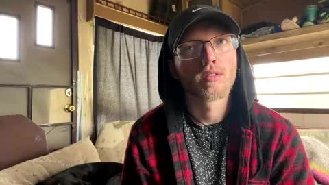 Snapshot of dilf_96 chatting on 05-13-26, 06:38 Daddy online show from 05-13-26, 06:38