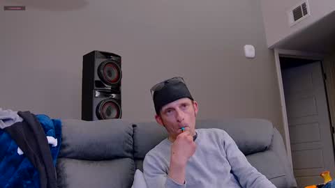 Dilldough405 online show from 12-20-24, 02:41