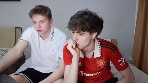 Snapshot of dimamozaev400 chatting on 03-21-26, 08:45 Dima online show from 03-21-26, 08:45