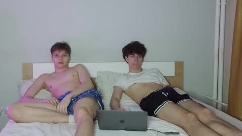 Snapshot of dimamozaev400 chatting on 03-28-26, 06:07 Dima online show from 03-28-26, 06:07