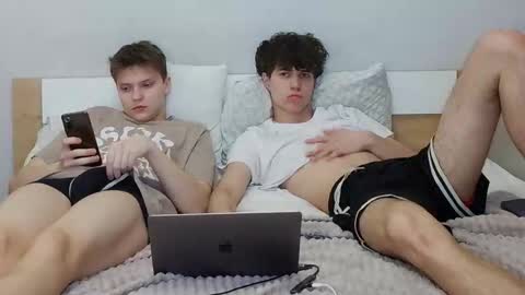 Snapshot of dimamozaev400 chatting on 03-29-26, 08:31 Dima online show from 03-29-26, 08:31