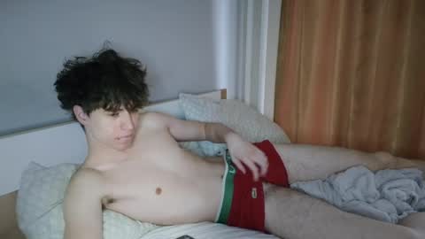 Snapshot of dimamozaev400 chatting on 04-14-26, 03:07 Dima online show from 04-14-26, 03:07