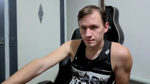 Snapshot of dimastyzzz chatting on 01-17-25, 07:05 Dimetriusen online show from 01-17-25, 07:05