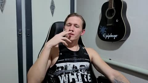 Snapshot of dimastyzzz chatting on 01-30-25, 03:40 Dimetriusen online show from 01-30-25, 03:40