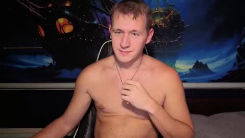 Snapshot of dimastyzzz chatting on 10-22-25, 07:02 Dimetriusen online show from 10-22-25, 07:02