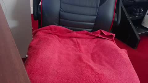 Snapshot of dimax75000 chatting on 01-20-25, 01:32 dimax75000 online show from 01-20-25, 01:32