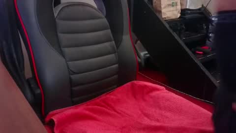 Snapshot of dimax75000 chatting on 02-01-25, 09:32 dimax75000 online show from 02-01-25, 09:32