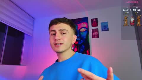 Julian Independent Model online show from 12-18-25, 11:44